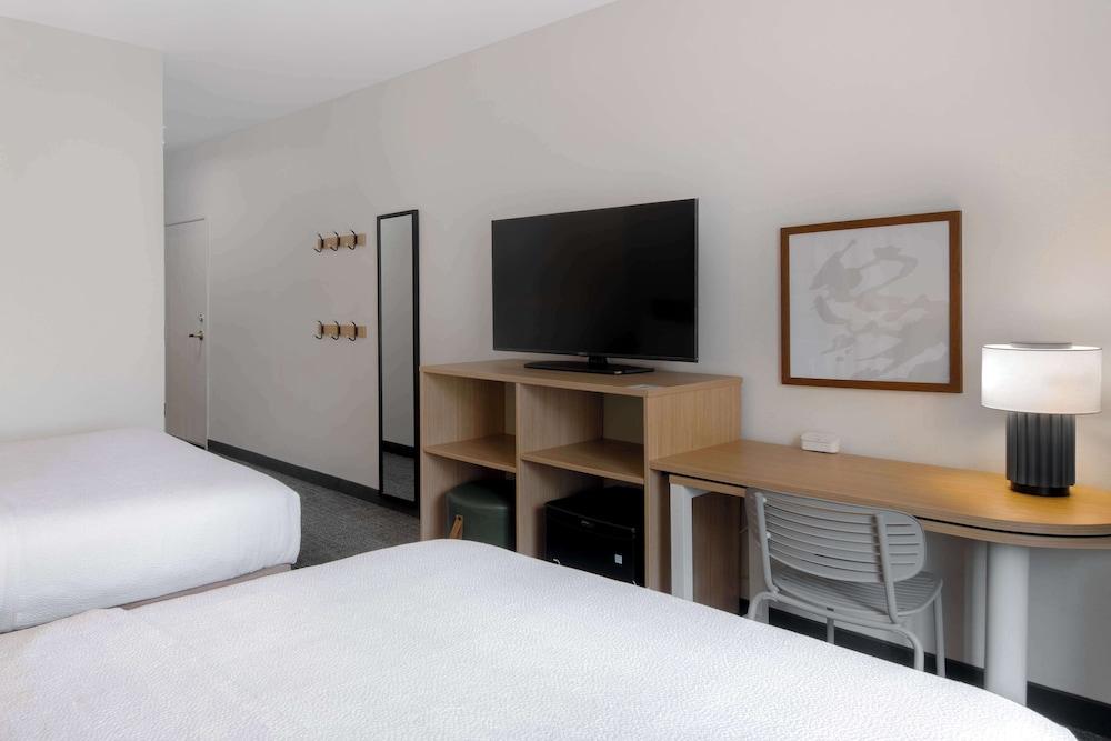 Spark by Hilton Montgomery EastChase photo 12