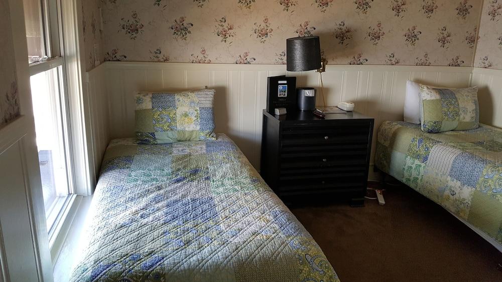 Hotel Charlotte photo 30