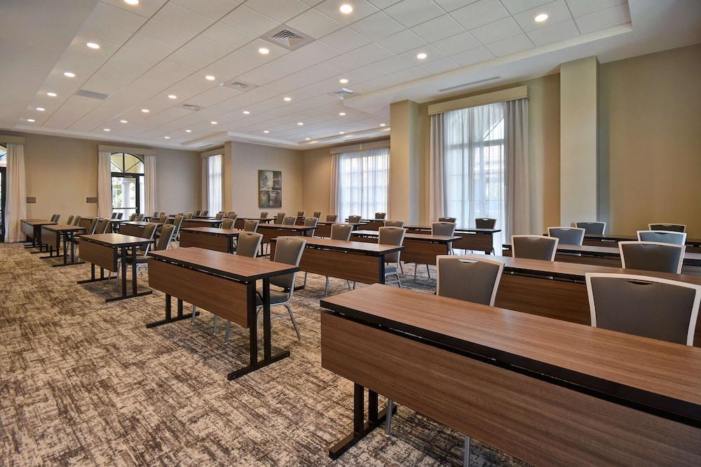 Homewood Suites by Hilton Orlando at Flamingo Crossings photo 34