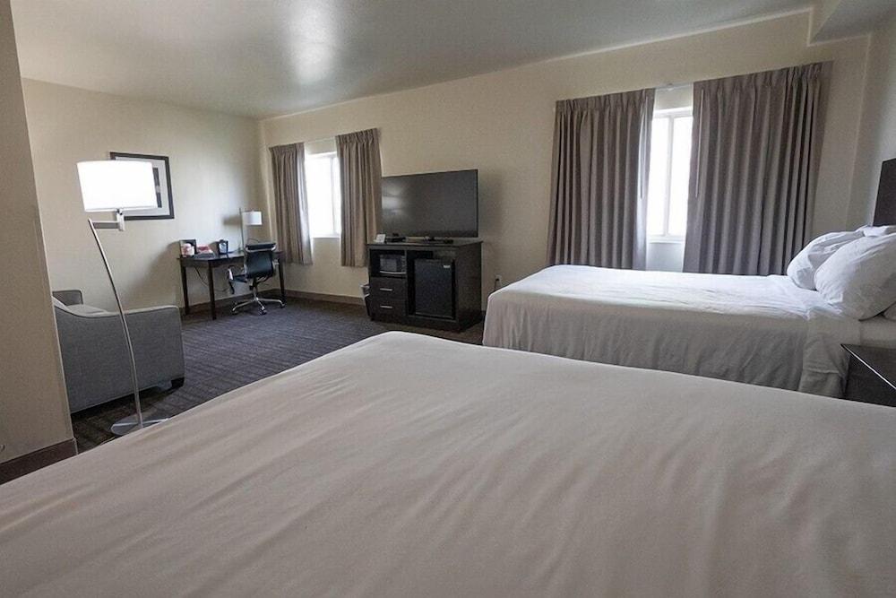 Cobblestone Inn & Suites - Sheldon photo 18