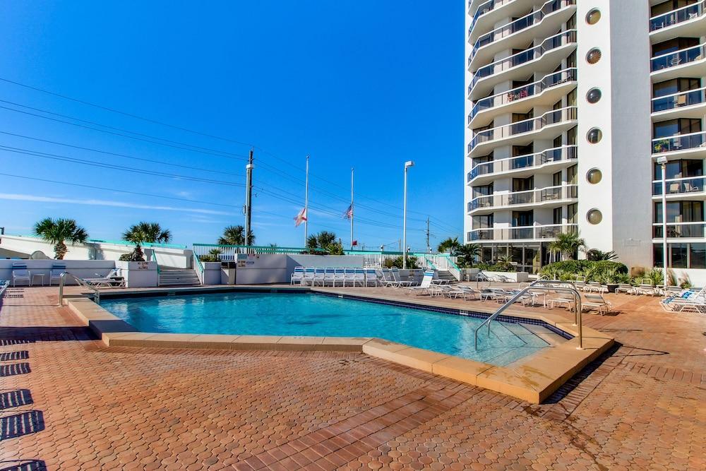 Surfside Resort photo 61