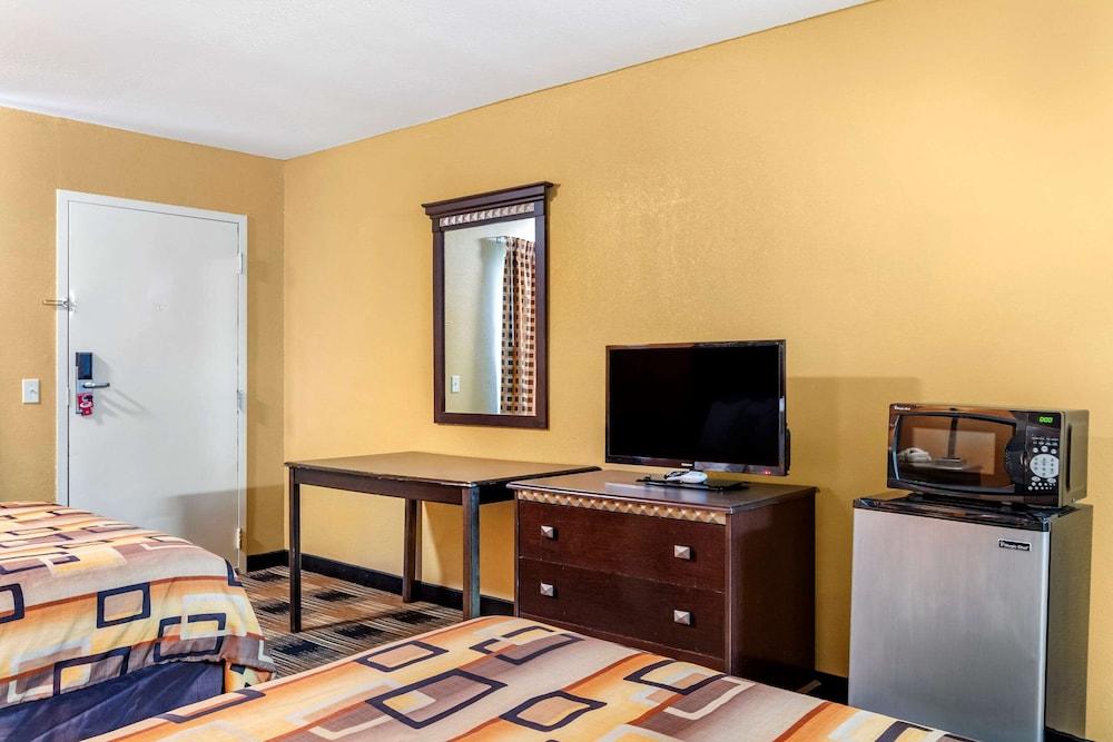 Econo Lodge Cuthbert photo 7