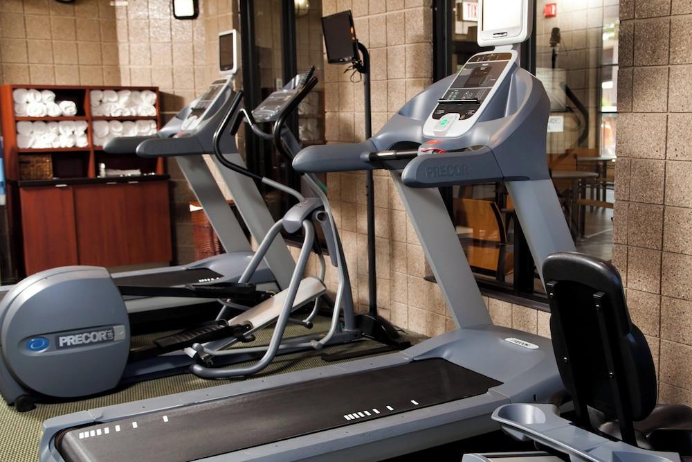 Courtyard by Marriott La Crosse photo 49