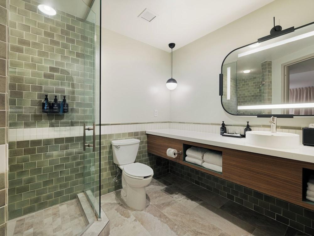 Hotel Indigo Asheville Downtown by IHG photo 40