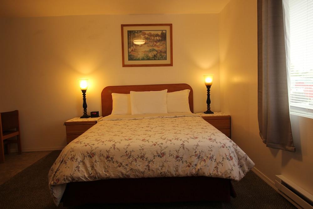 Mariner's Cove Inn photo 27