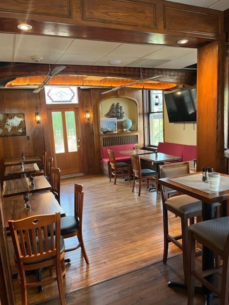 The Port Hotel photo 27