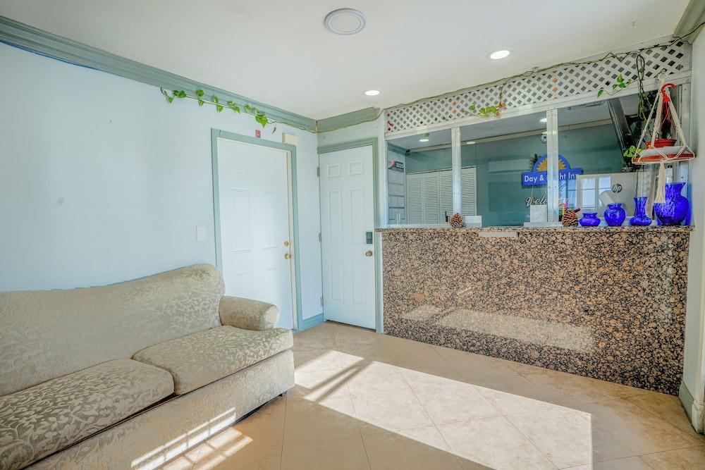 Day&Night Inn photo 4