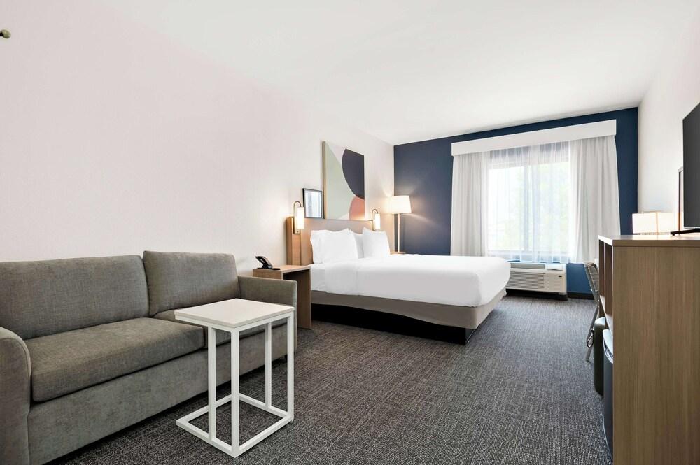 Spark by Hilton Lancaster Dutch Country photo 14
