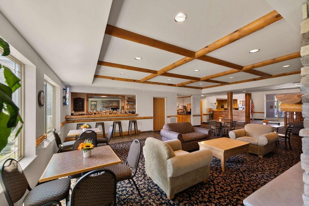 Rodeway Inn & Suites Tomahawk photo 22