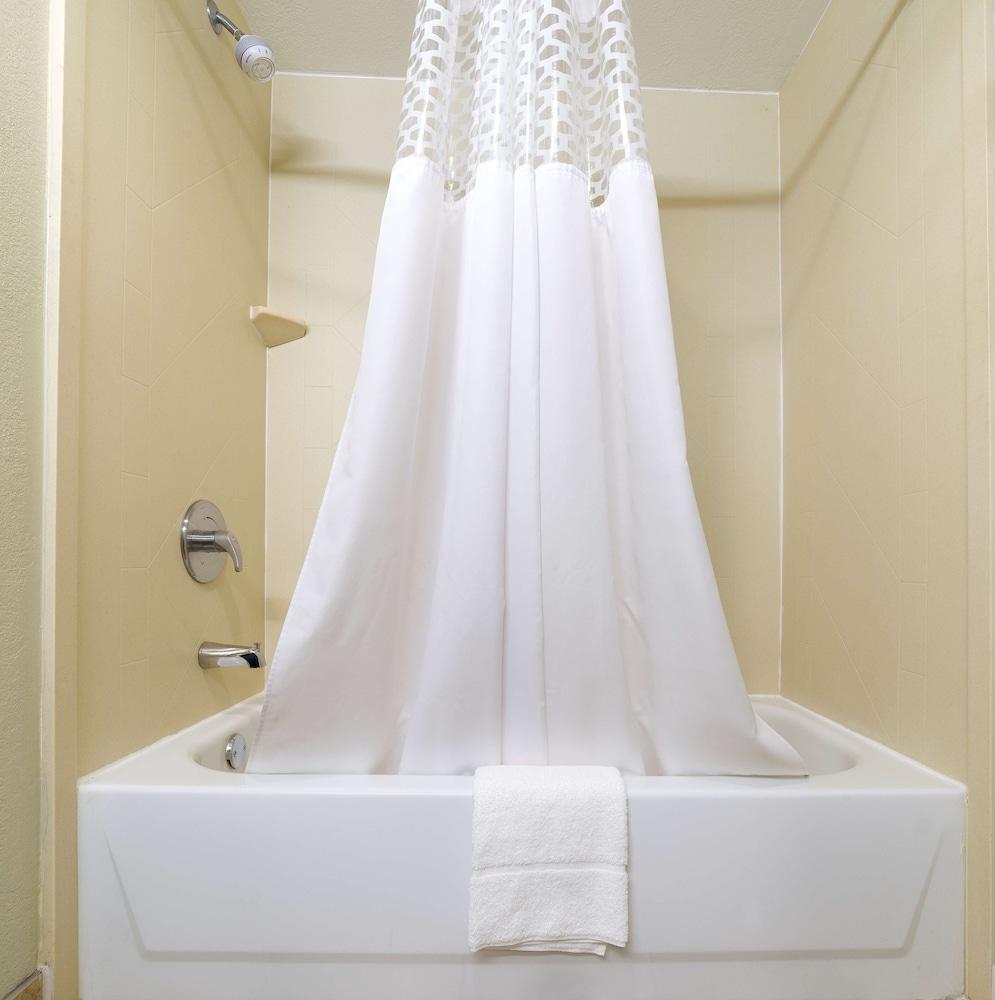 Holiday Inn Express & Suites Port Charlotte by IHG photo 20