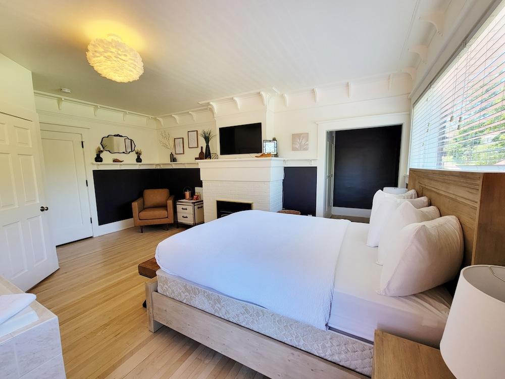 Historic GG Barnum Mansion by Heirloom Boutique Collection photo 65