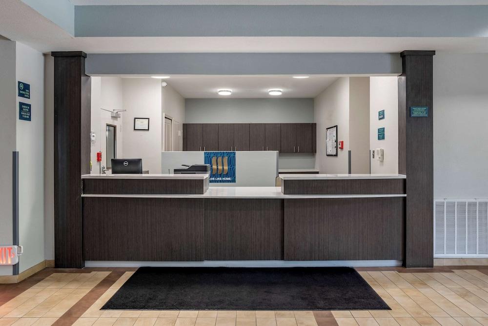 MainStay Suites Denham Springs - Baton Rouge East photo 11