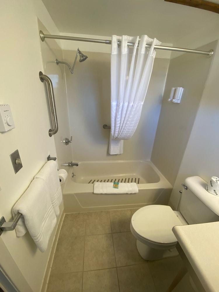 Waterway Inn photo 28