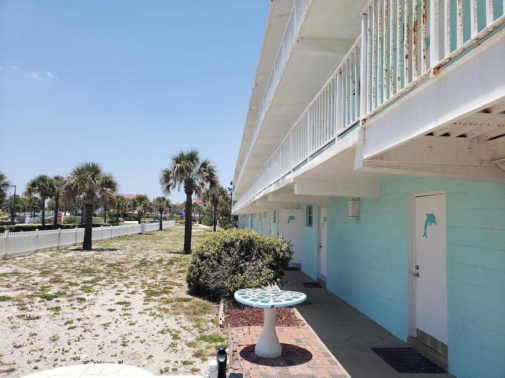 The Seascape Inn photo 34