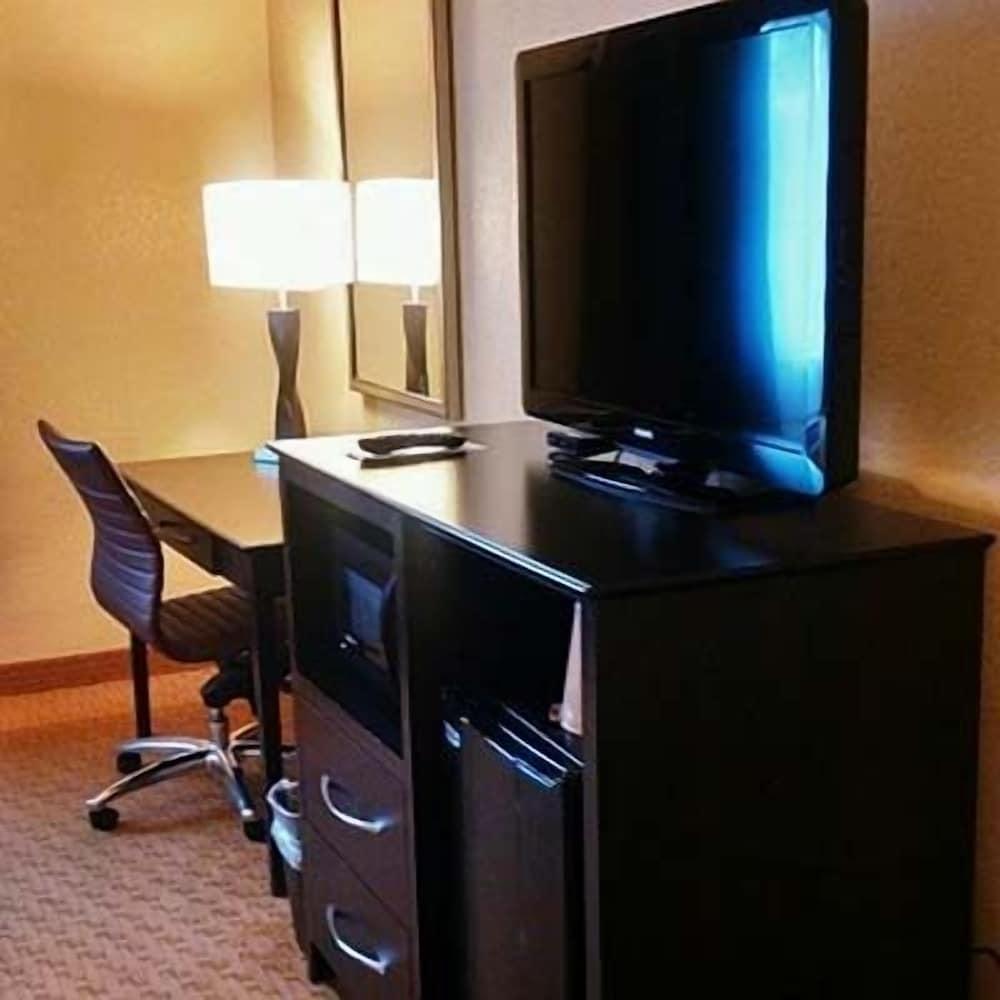 Chieftain Conference Center photo 7