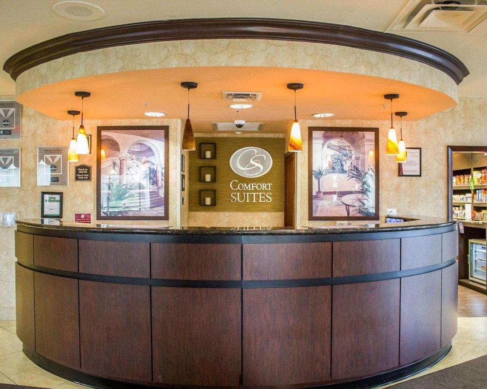 Comfort Suites Edinboro photo 3