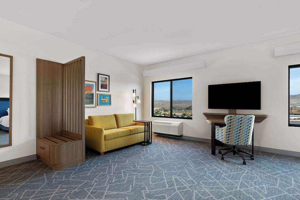 Hampton Inn & Suites Corona, Ca photo 44