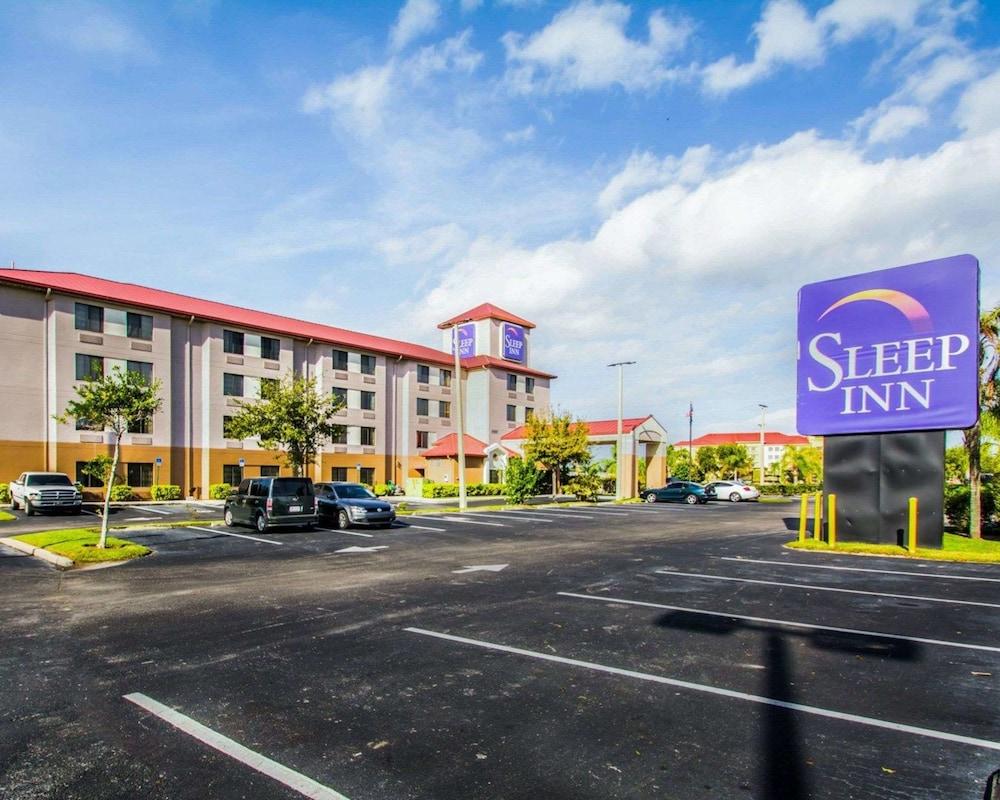 Sleep Inn Fort Pierce I-95 photo 1