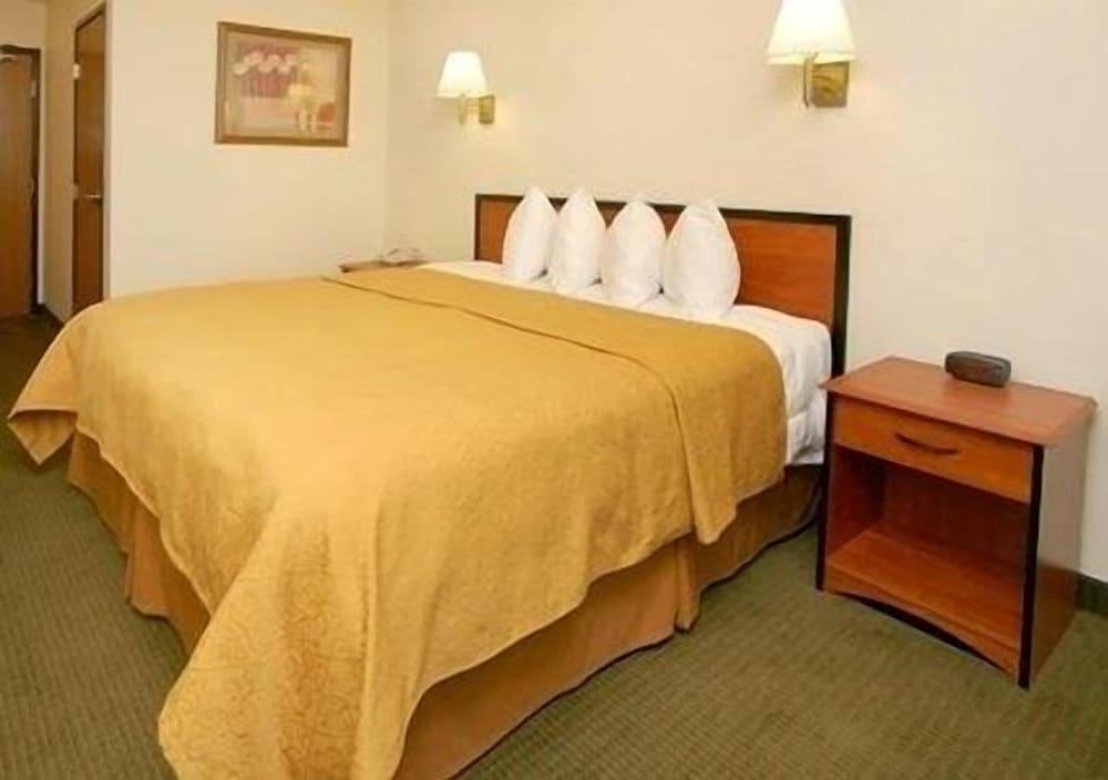 Quality Inn Durand I-69 photo 23