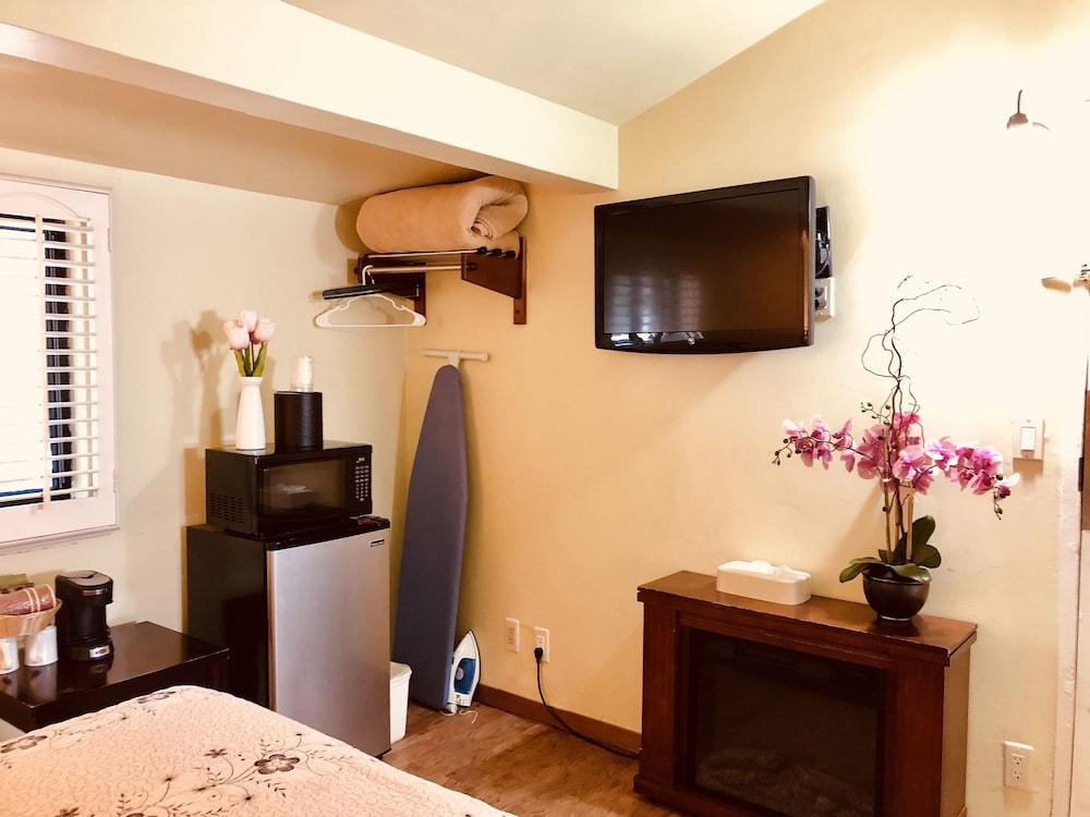 Carmel Resort Inn photo 58