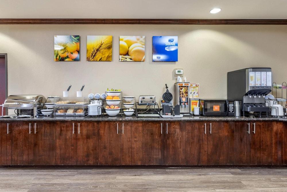 Comfort Inn & Suites Navasota photo 29