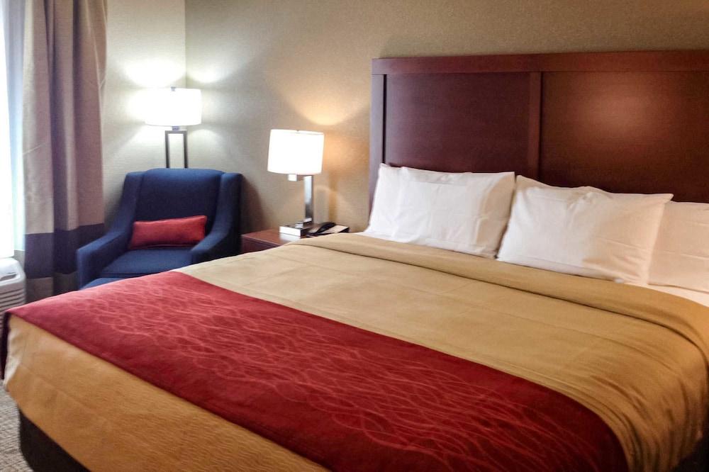 Comfort Inn & Suites Augusta photo 3