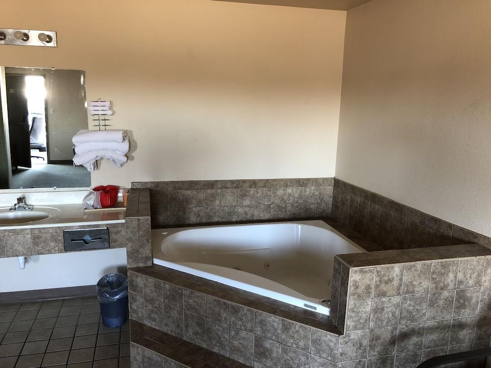 Rosener's Inn and banquet center photo 33