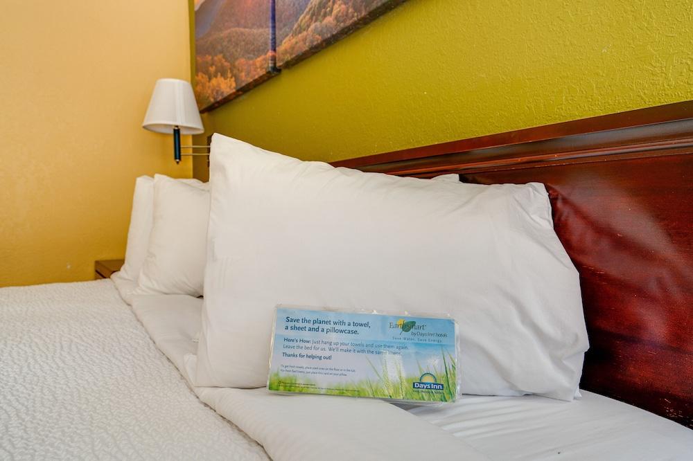 Days Inn by Wyndham Nashville Saint Thomas West Hospital photo 16