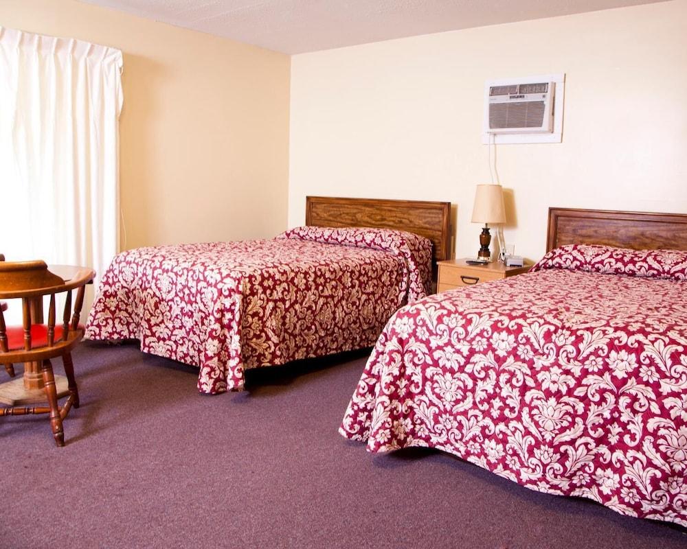 Charlie's Motel photo 6