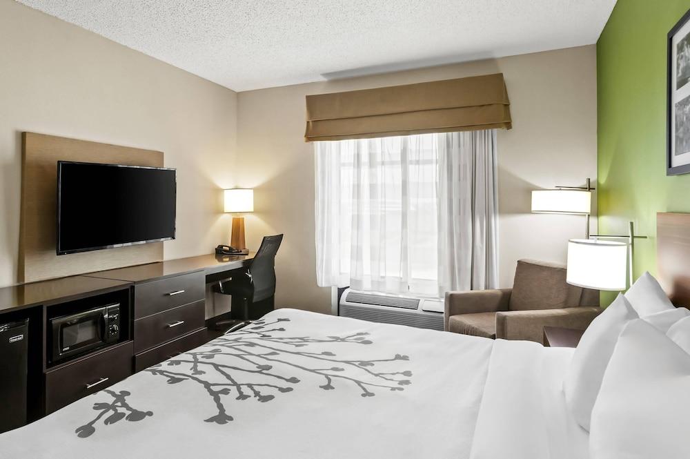 Sleep Inn & Suites Dripping Springs - Austin Area photo 20