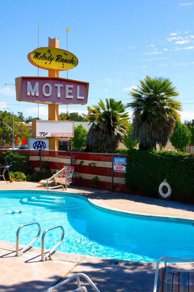 Melody Ranch Motel photo 37