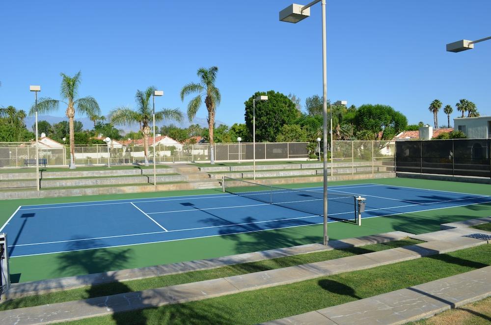Desert Breezes Resort photo 37