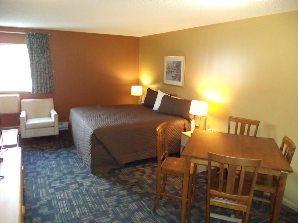 Lakeside Motor Inn photo 22