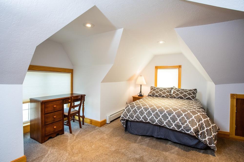 Blue Hill Lodge photo 50