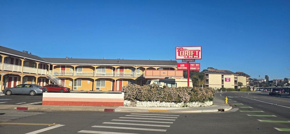 Drift Inn photo 1