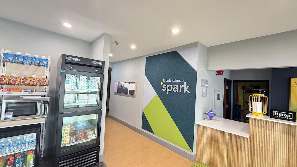 Spark by Hilton Moline Quad Cities photo 2
