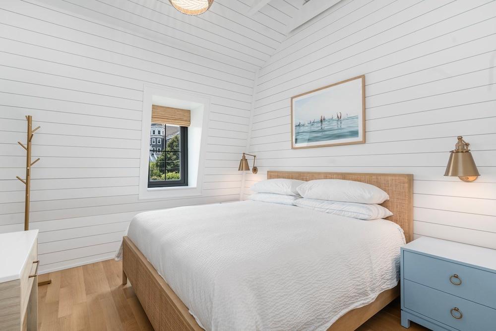 Block Island Bunk House photo 12