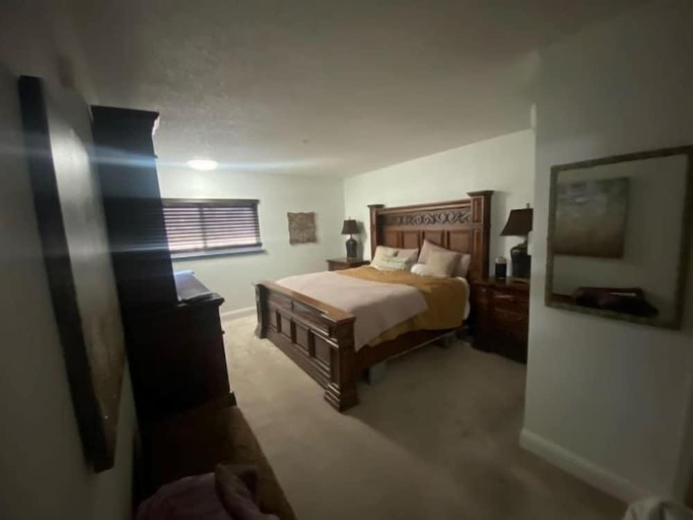 The District Hotel Club and Resorts photo 8
