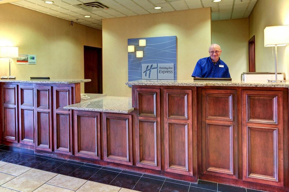 Holiday Inn Express Hotel & Suites San Angelo by IHG photo 32
