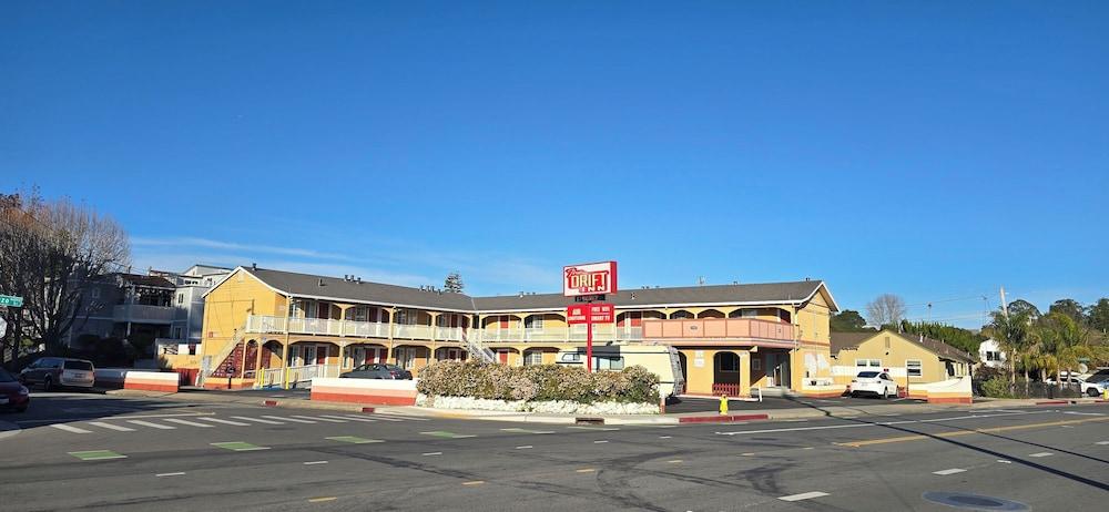 Drift Inn photo 6
