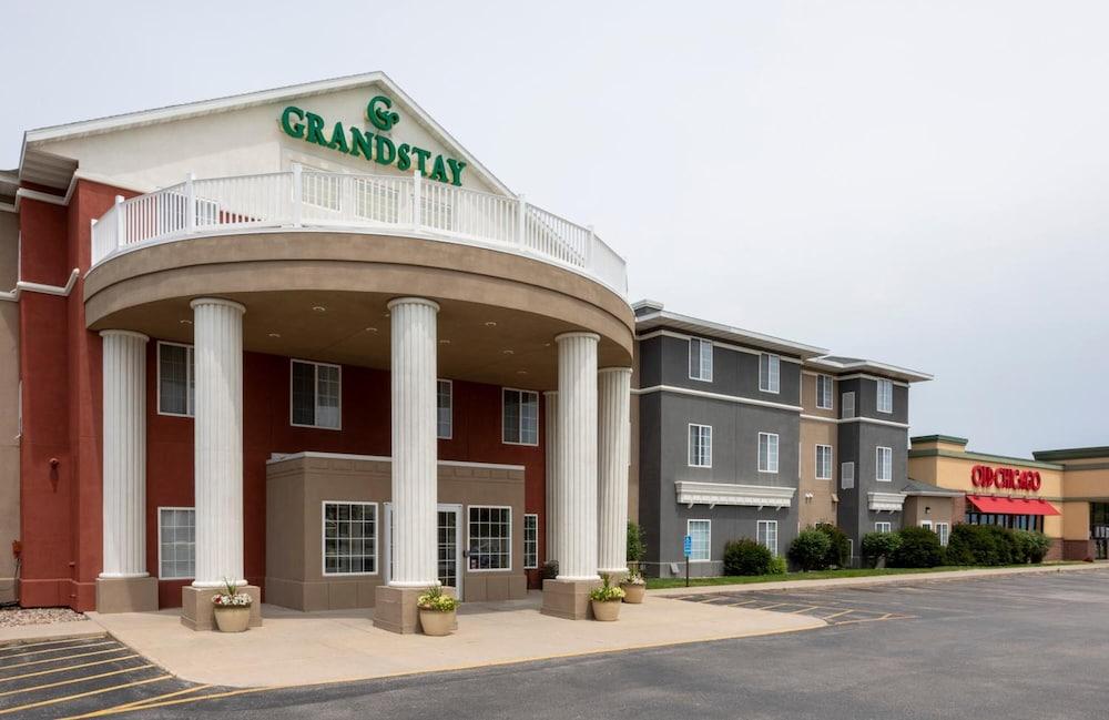 GrandStay Hotel & Suites photo 41