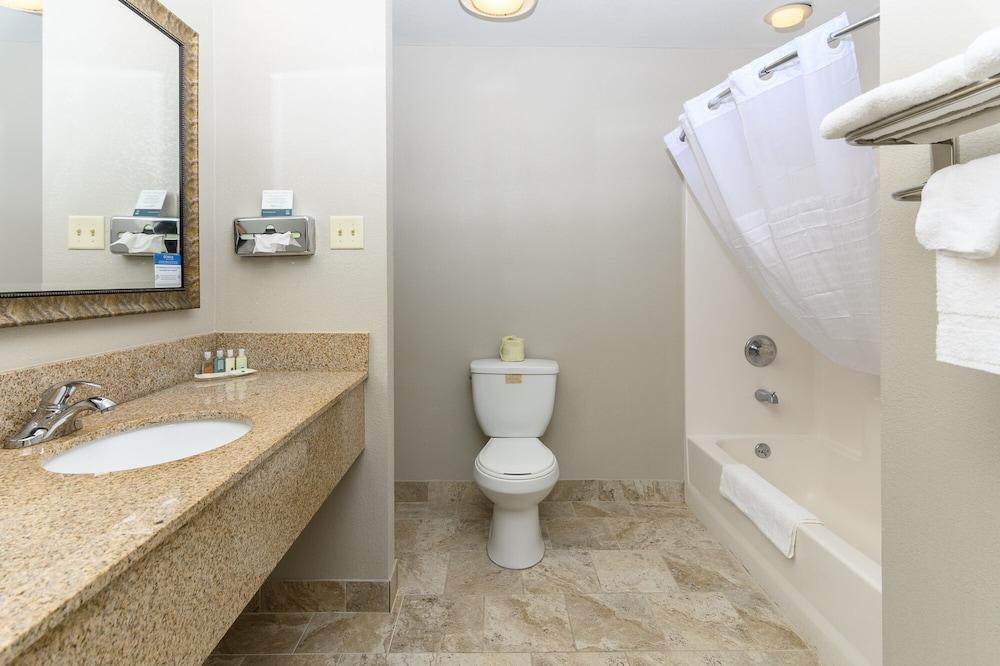 Quality Inn Bourne - Cape Cod photo 23