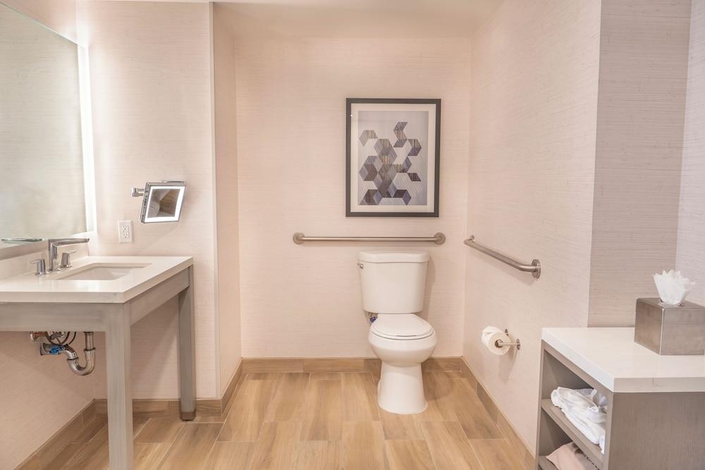 Orange County Hotel photo 16