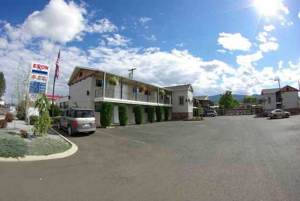 Gateway Inn photo 38