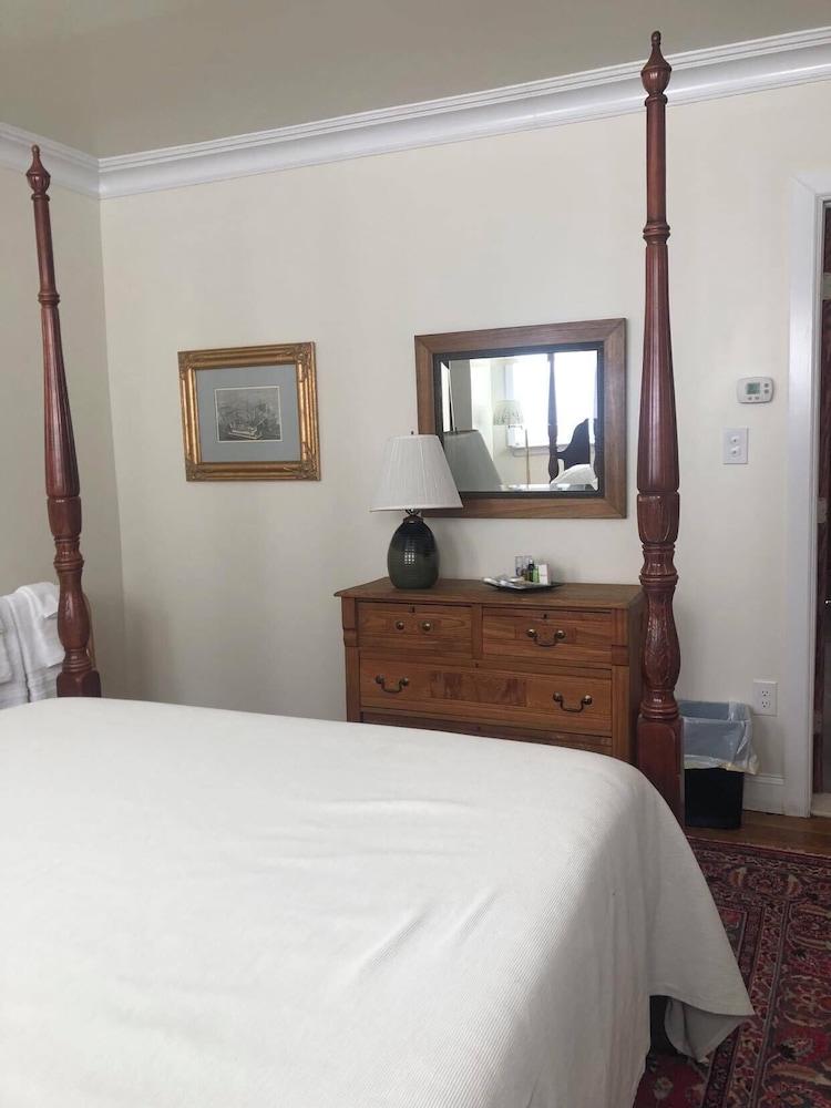 Cannon Hill Inn photo 44