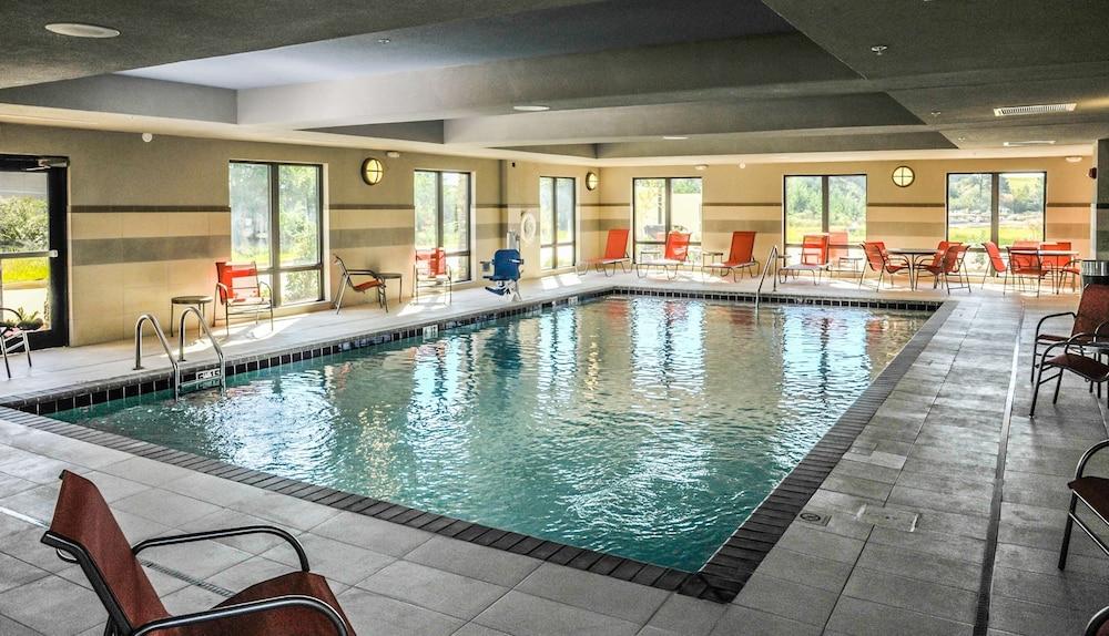 Hampton Inn & Suites Gulfport I-10 photo 57