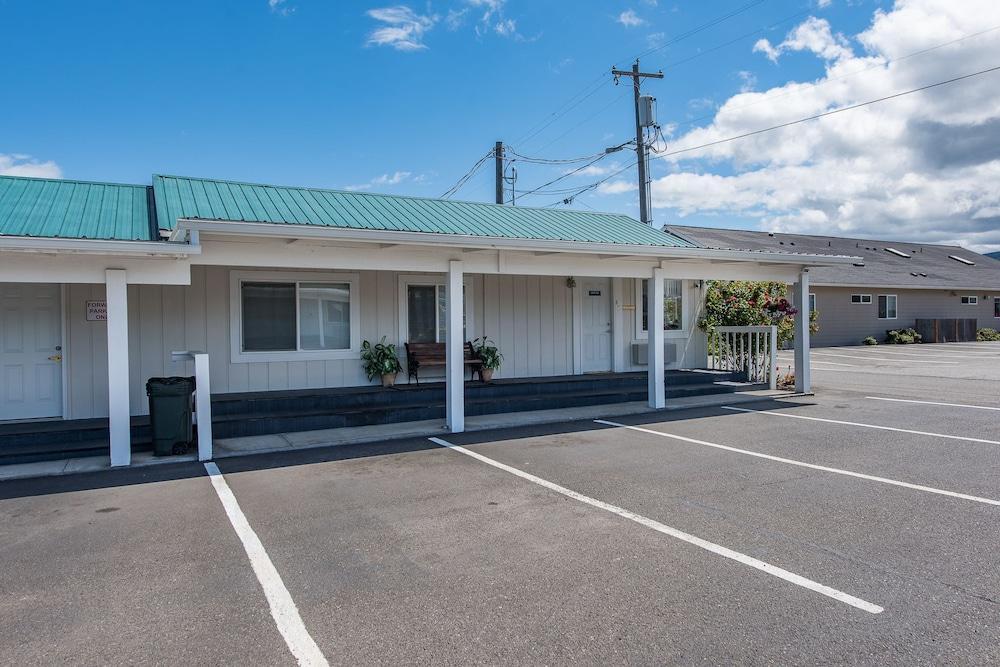 Sundowner Motel photo 2
