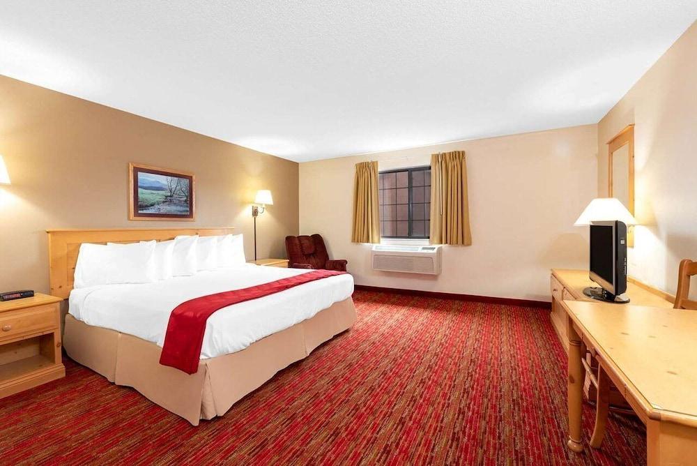 Summerset Hotel & Suites photo 16