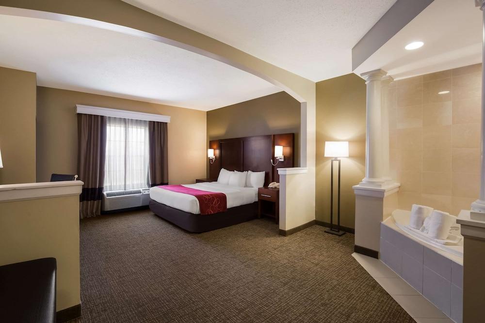 Comfort Suites Near University photo 27