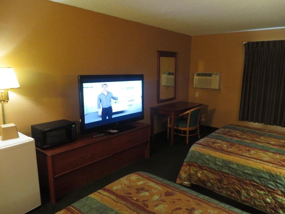 Riverside Suites photo 28